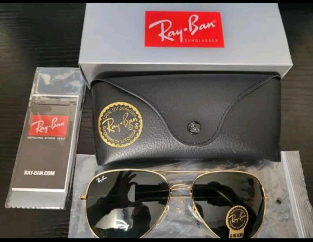 50% Gafas Ray Ban Aviador Negro y Dorado 89997